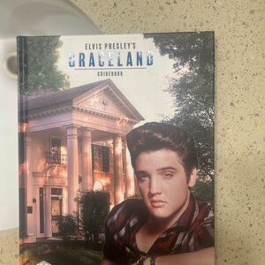 Elvis Presley's Graceland Guidebook